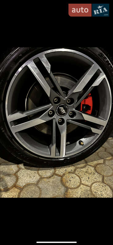 Седан Audi A4 2018 в Ужгороде