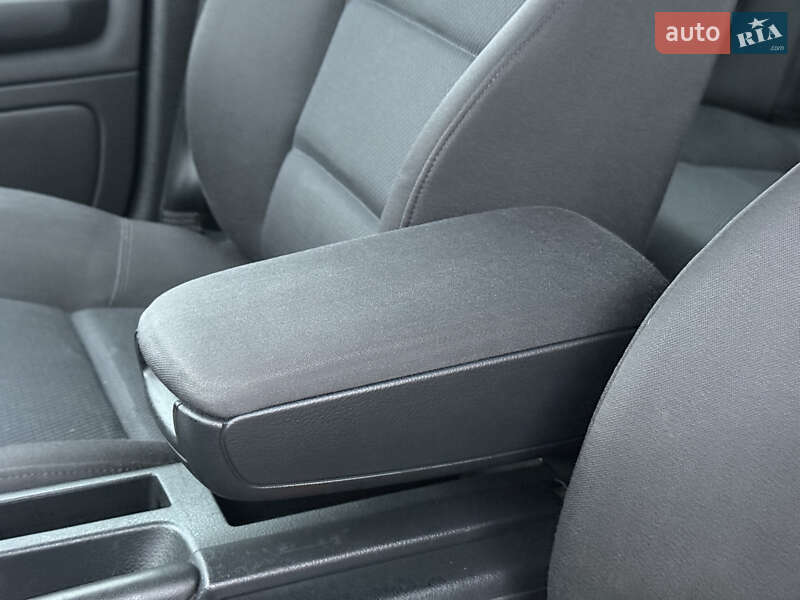 Універсал Audi A4 2003 в Сарнах