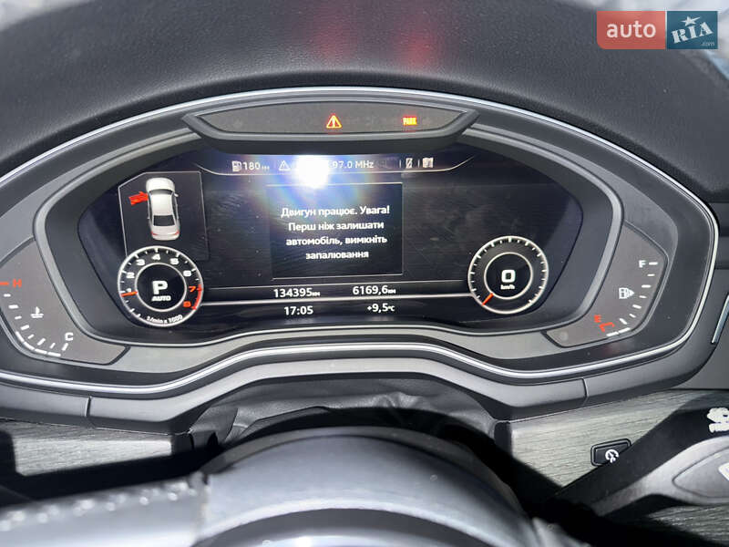 Седан Audi A4 2018 в Стрию