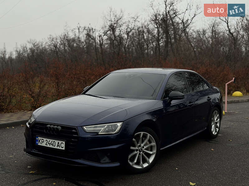 Седан Audi A4 2019 в Запорожье