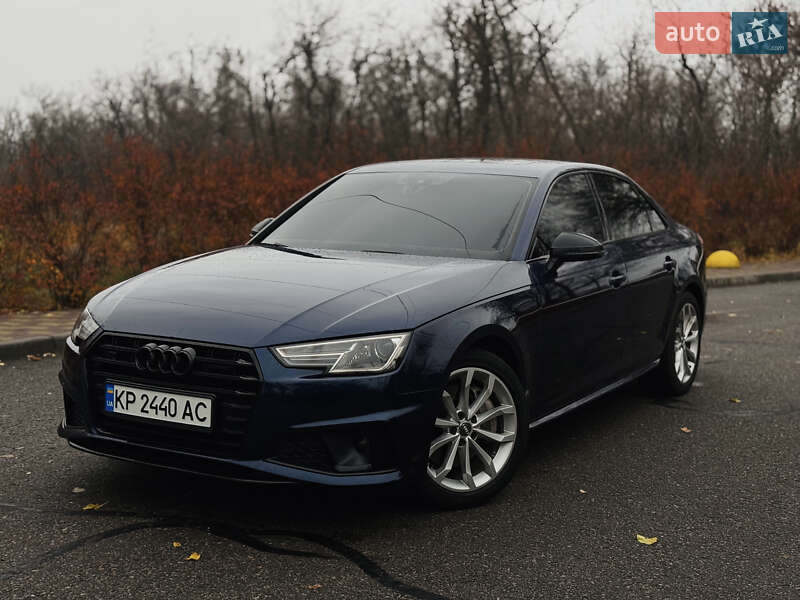 Седан Audi A4 2019 в Запорожье
