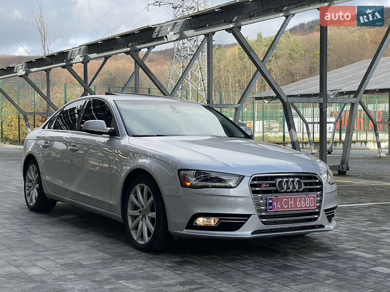 Седан Audi A4 2013 в Львове