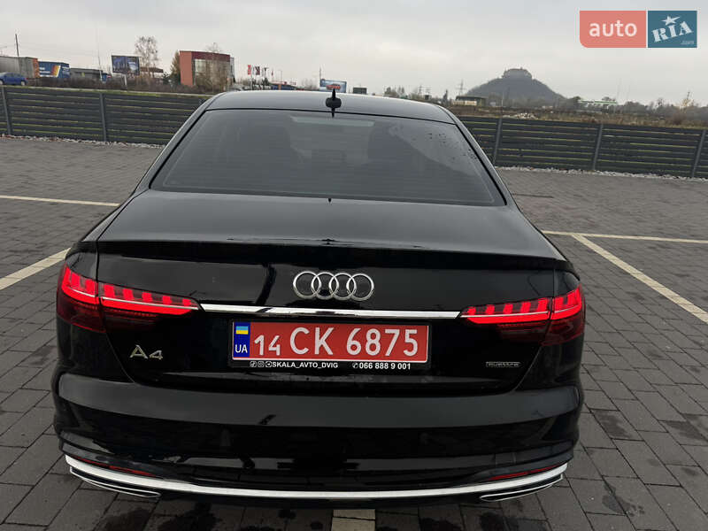 Седан Audi A4 2021 в Ужгороді