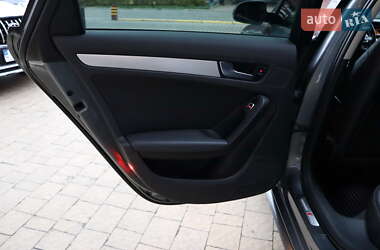 Седан Audi A4 2015 в Львове