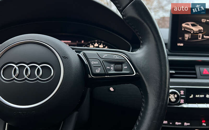 Седан Audi A4 2018 в Львові
