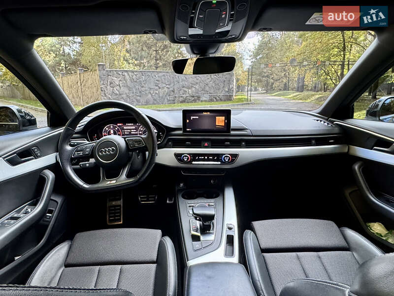 Седан Audi A4 2017 в Киеве