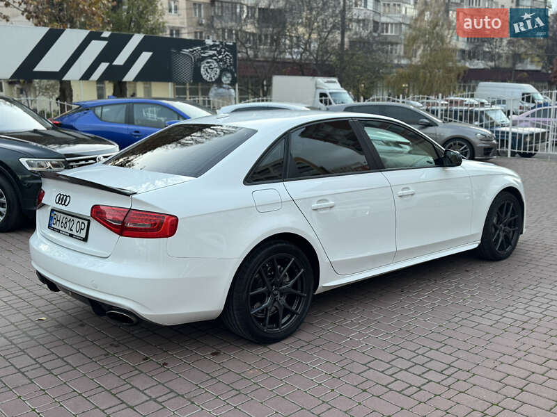 Седан Audi A4 2014 в Одессе