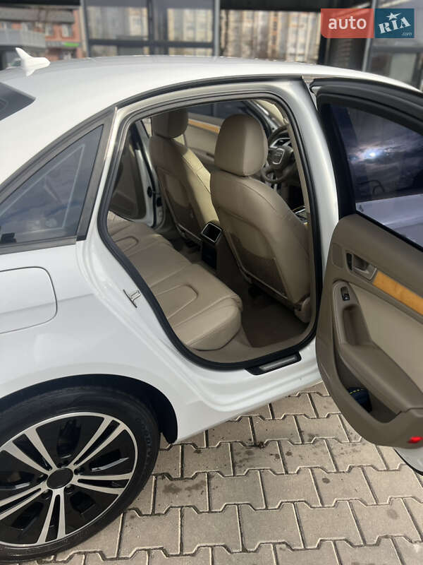 Седан Audi A4 2008 в Шептицькому