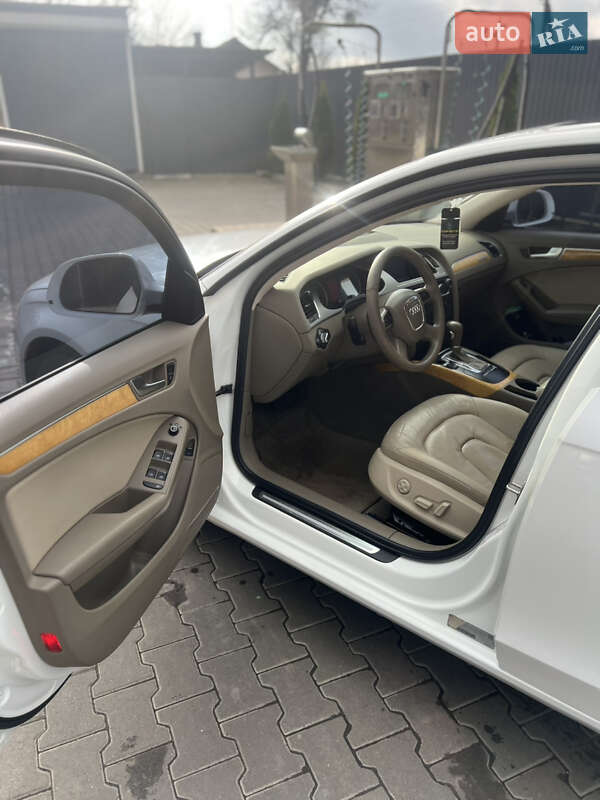 Седан Audi A4 2008 в Шептицькому