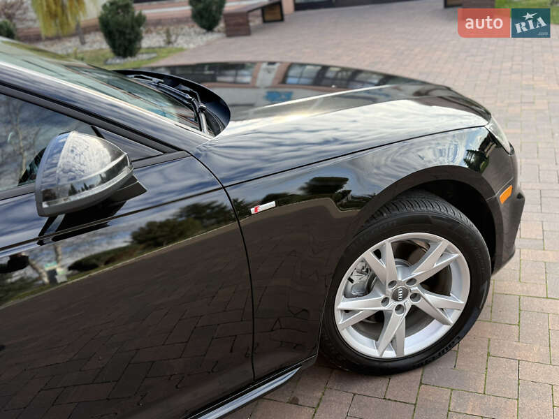 Седан Audi A4 2018 в Івано-Франківську