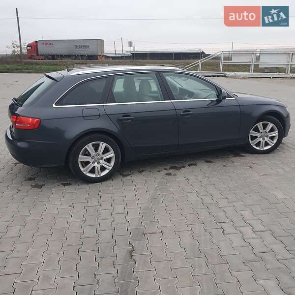 Універсал Audi A4 2011 в Чернівцях фото 13 Універсал Audi A4 2011 в Чернівцях