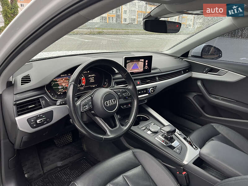 Седан Audi A4 2016 в Виннице