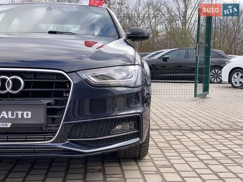 Седан Audi A4 2014 в Бердичеві
