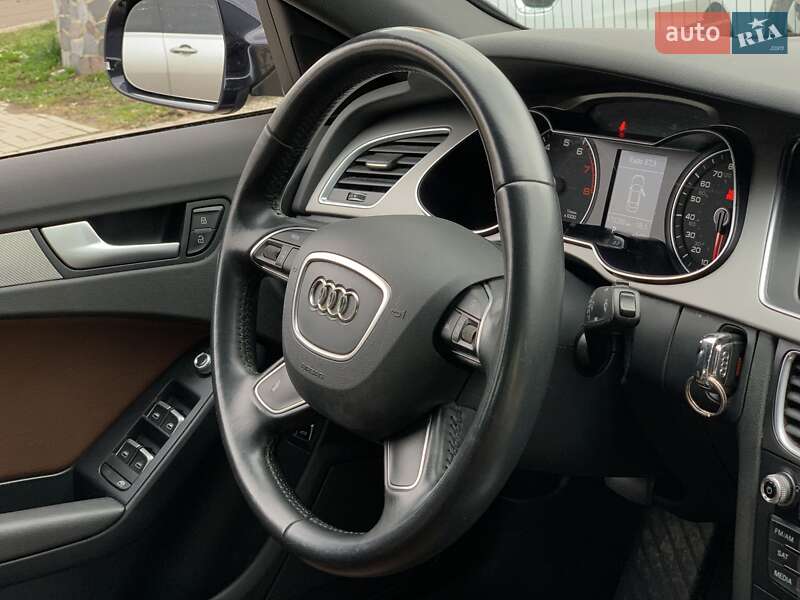 Седан Audi A4 2014 в Бердичеві
