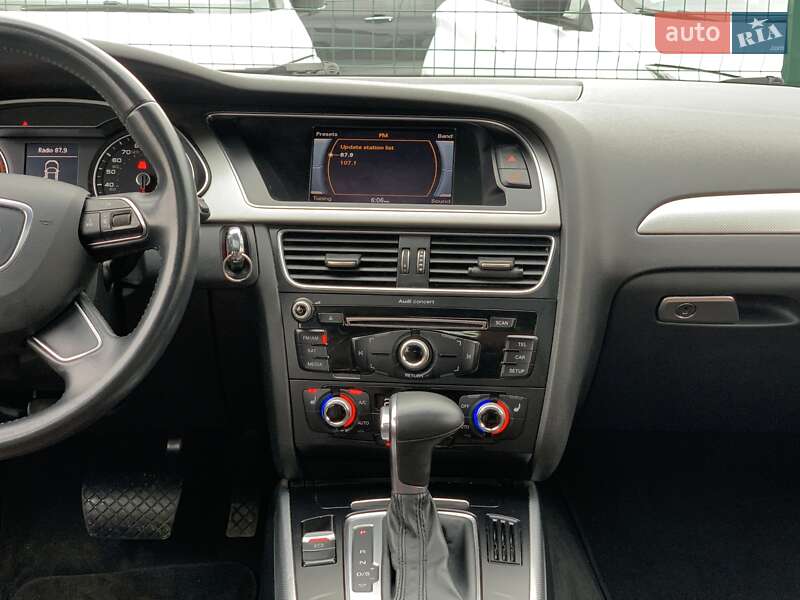 Седан Audi A4 2014 в Бердичеві