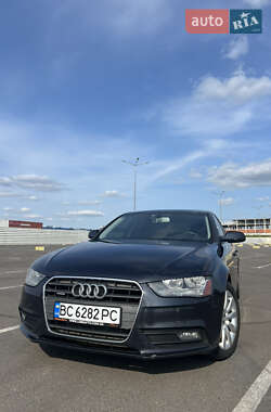 Седан Audi A4 2013 в Львове