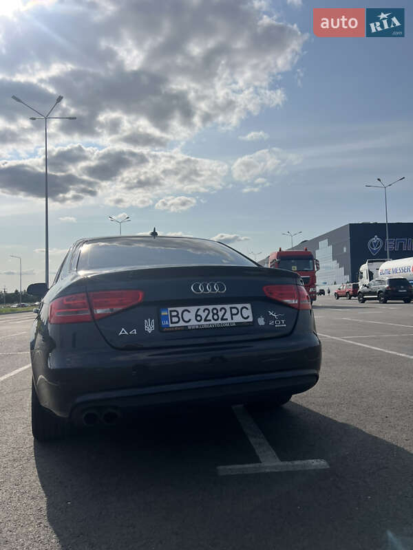 Седан Audi A4 2013 в Львові