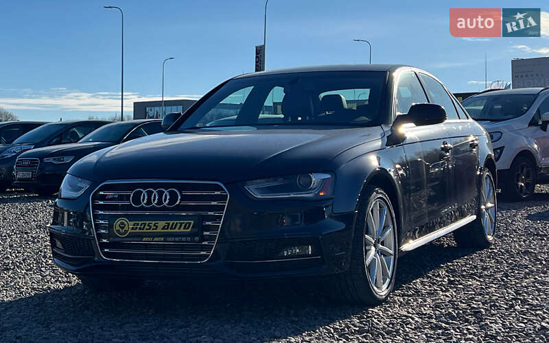 Седан Audi A4 2014 в Львові