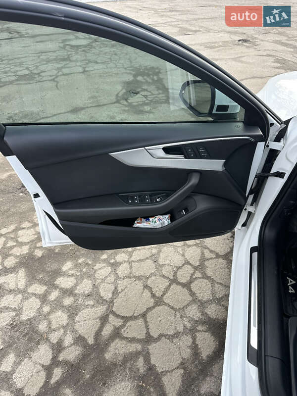 Седан Audi A4 2019 в Києві
