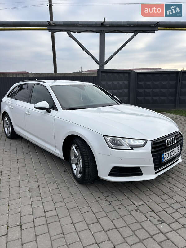 Универсал Audi A4 2018 в Мукачево