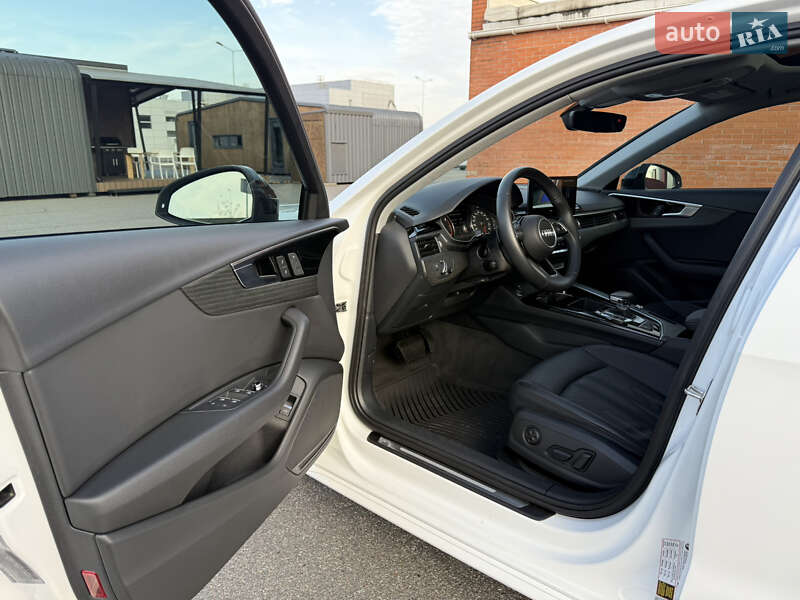 Седан Audi A4 2020 в Киеве фото 40 Седан Audi A4 2020 в Киеве