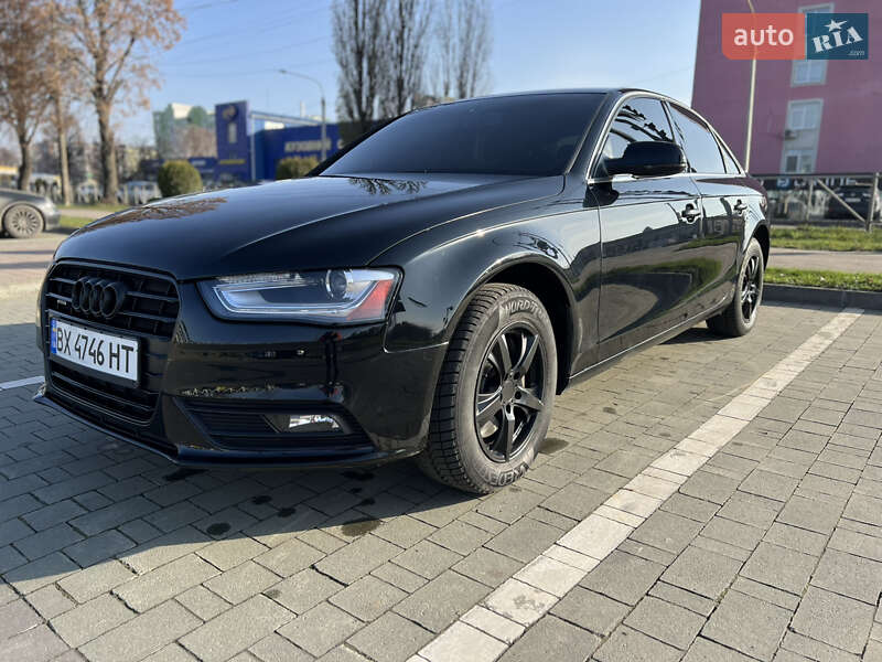 Седан Audi A4 2012 в Хмельницькому