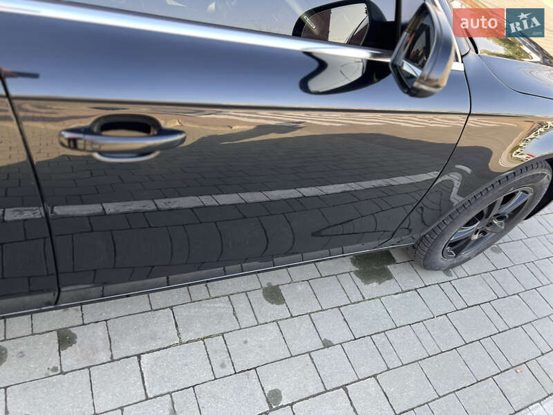 Седан Audi A4 2012 в Хмельницькому