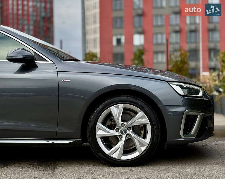 Седан Audi A4 2020 в Києві