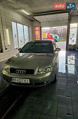 Седан Audi A4 2003 в Луцьку