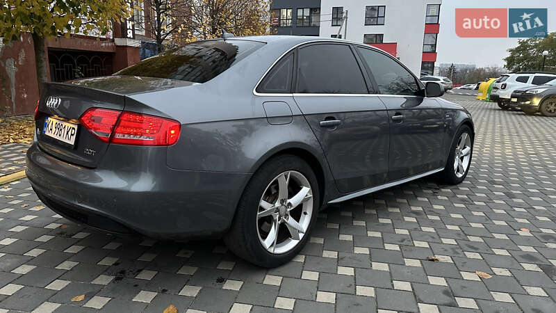 Седан Audi A4 2012 в Гостомелі