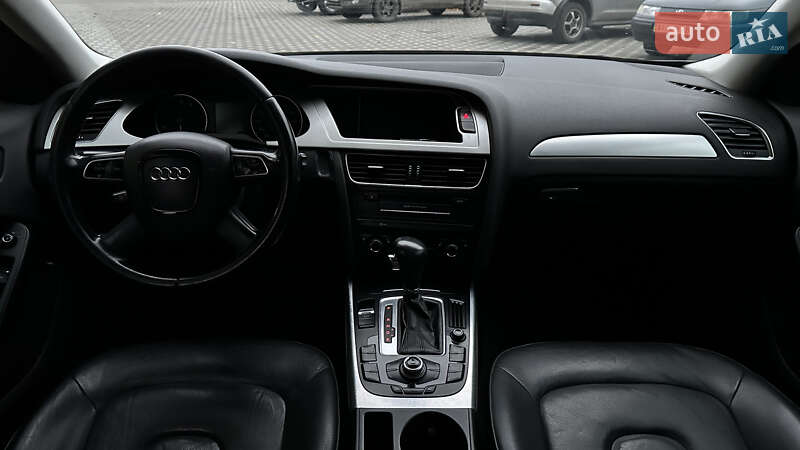 Седан Audi A4 2012 в Гостомелі