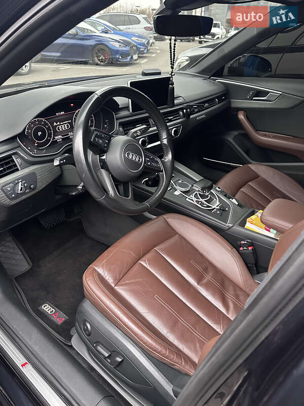 Седан Audi A4 2016 в Киеве