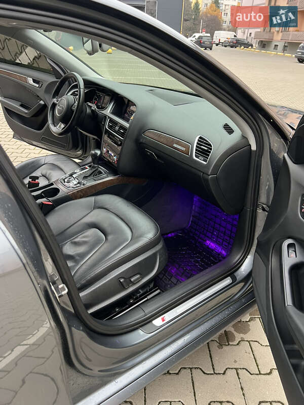 Седан Audi A4 2014 в Львові