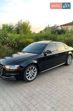 Седан Audi A4 2013 в Ровно