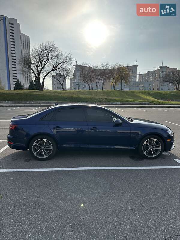 Седан Audi A4 2019 в Києві