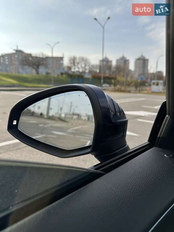 Седан Audi A4 2019 в Києві