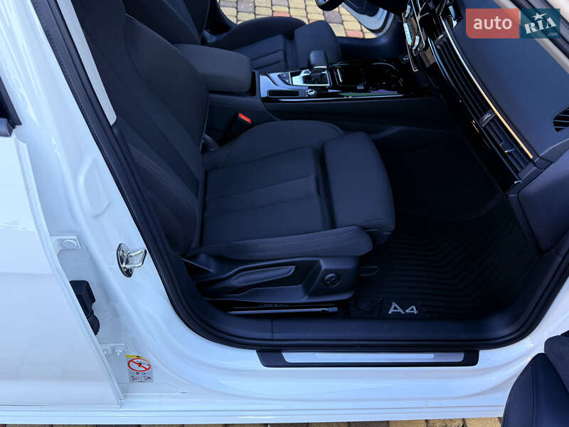 Универсал Audi A4 2022 в Мукачево