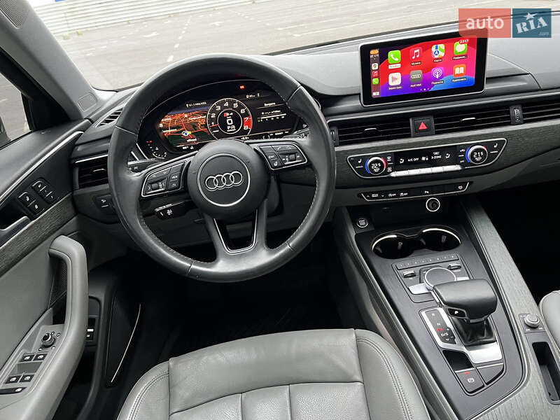 Седан Audi A4 2018 в Львові