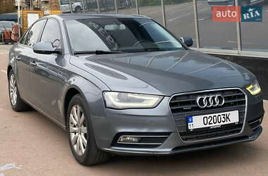 Седан Audi A4 2013 в Киеве