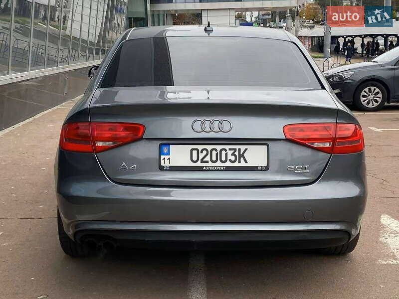 Седан Audi A4 2013 в Києві