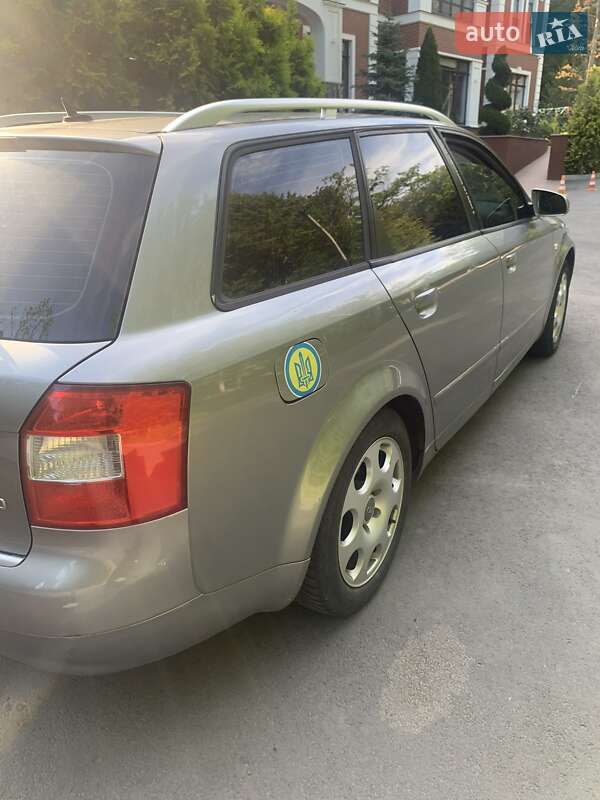 Універсал Audi A4 2004 в Ужгороді