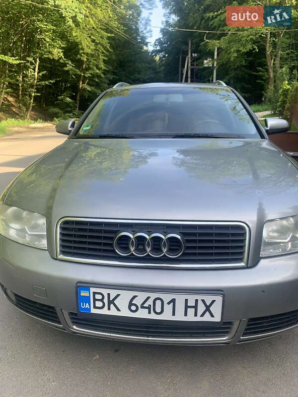 Універсал Audi A4 2004 в Ужгороді
