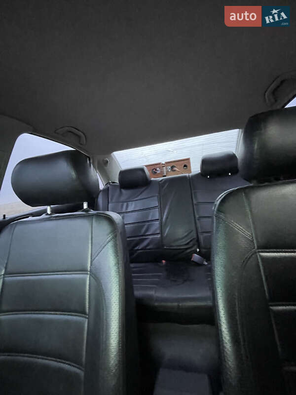 Седан Audi A4 1997 в Погребище