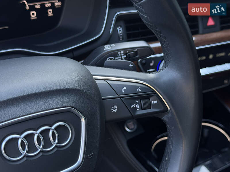 Седан Audi A4 2021 в Луцьку