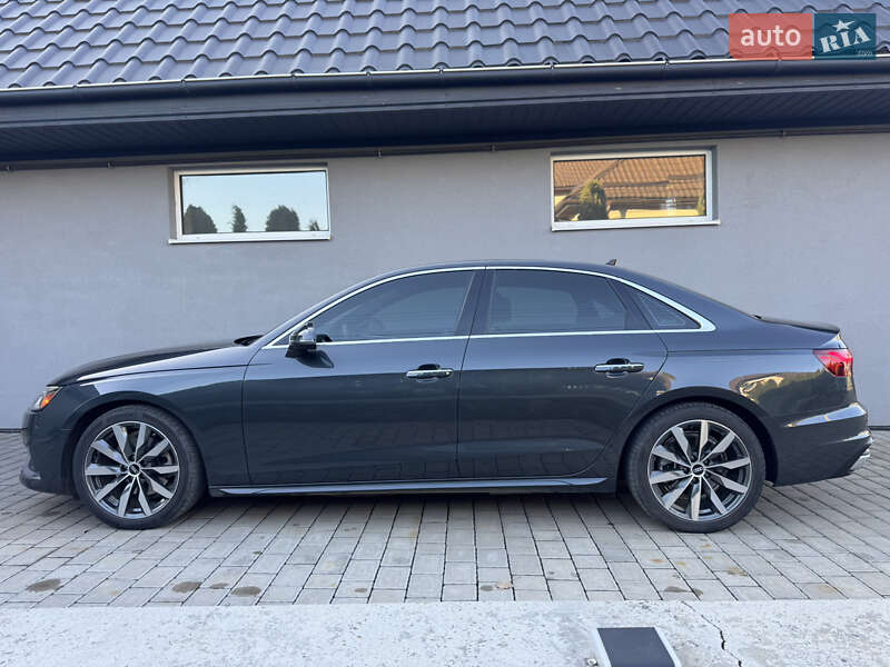 Седан Audi A4 2021 в Луцьку