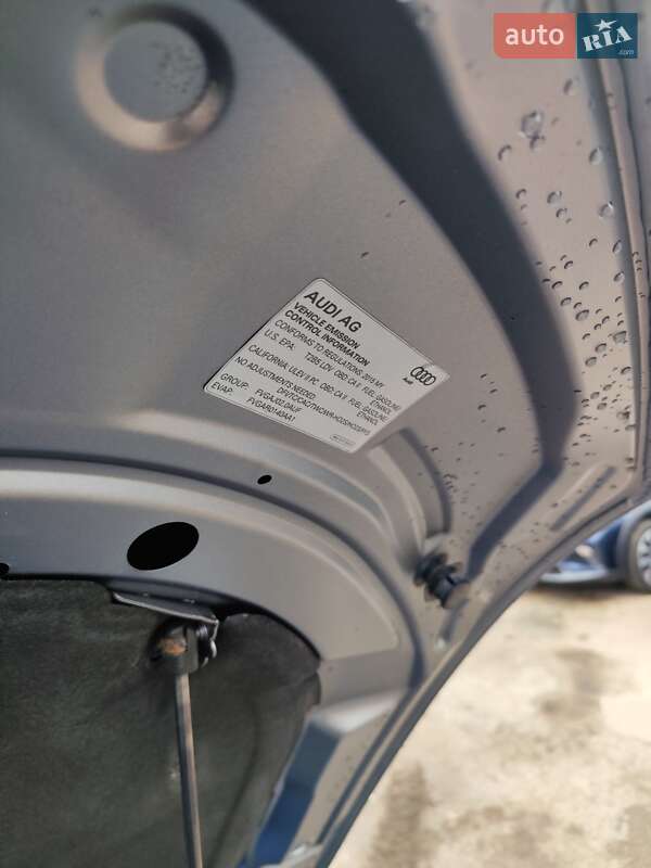 Седан Audi A4 2015 в Чернігові