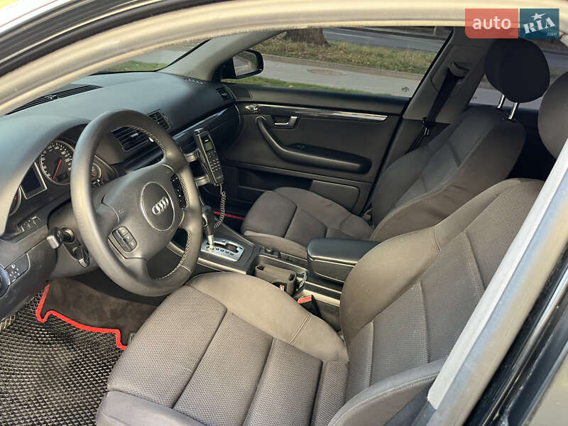 Универсал Audi A4 2003 в Ровно