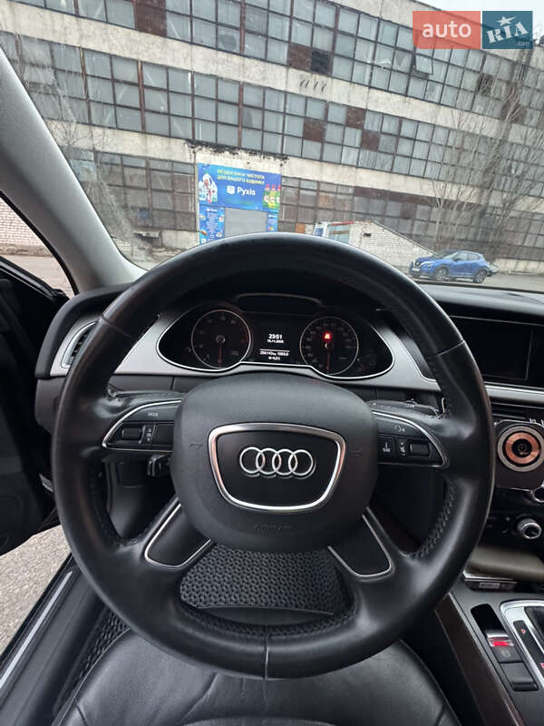 Седан Audi A4 2014 в Києві фото 15 Седан Audi A4 2014 в Києві