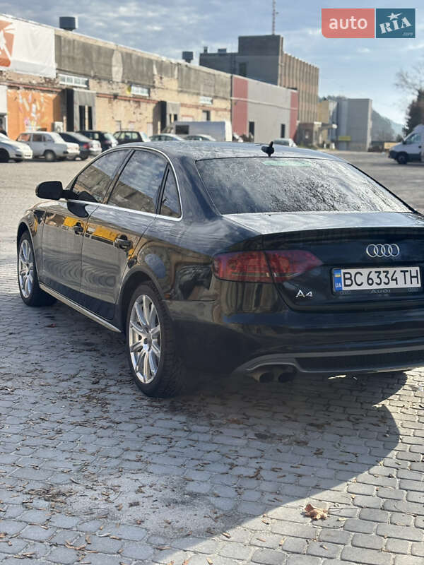 Седан Audi A4 2012 в Івано-Франково