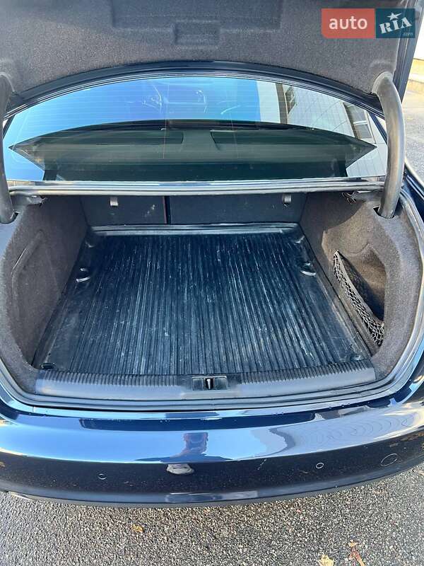 Седан Audi A4 2013 в Броварах